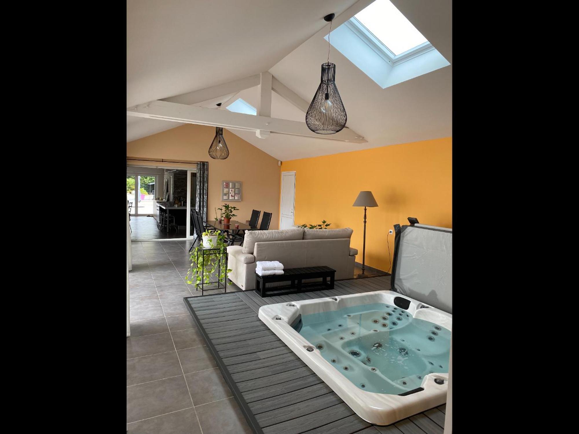 Bed and Breakfast Le Spa De L Albizia Cessieu Exterior foto